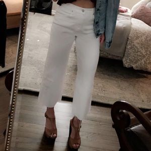 Levi’s Cropped Wide Leg - White